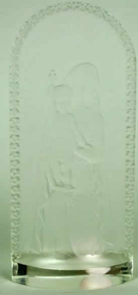 R. Lalique Vierge A L'Enfant Agenouillee Statue