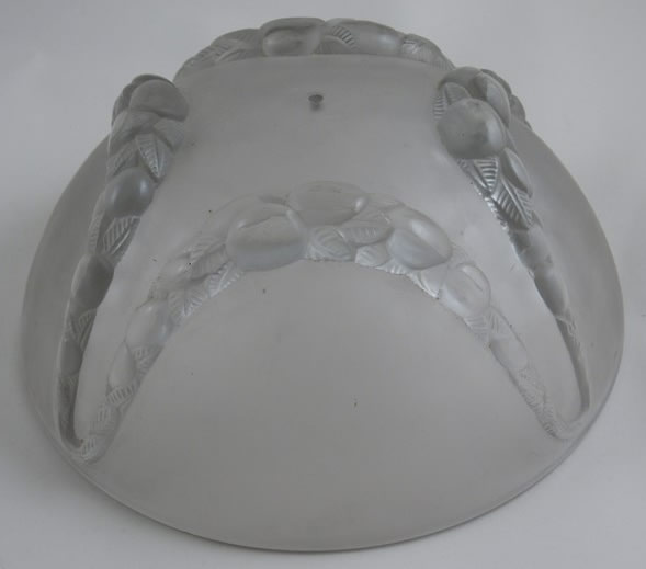 R. Lalique Villeneuve Bowl