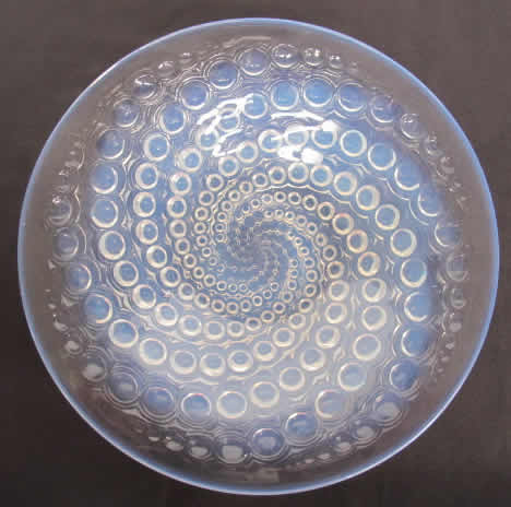 Rene Lalique Volutes Coupe Ouverte 