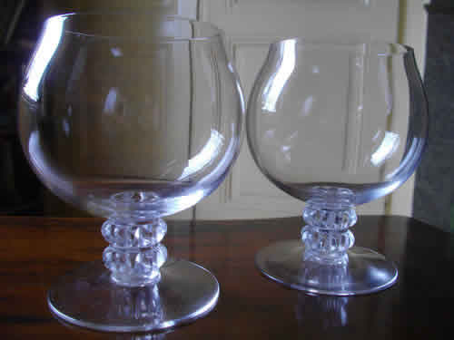 R. Lalique Vougeot-3 Glass