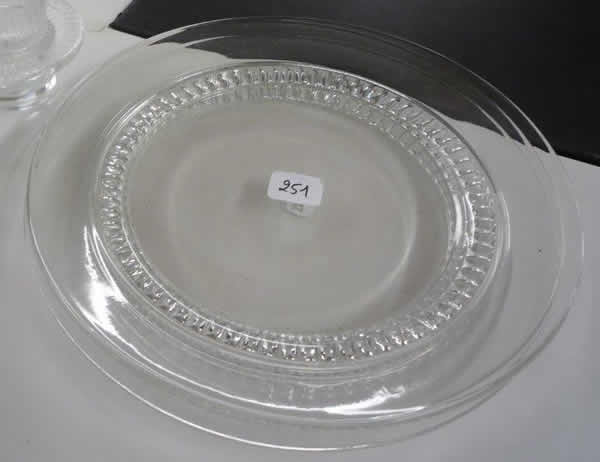 R. Lalique Vougeot Plate