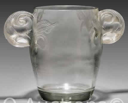 R. Lalique Yvelines Vase