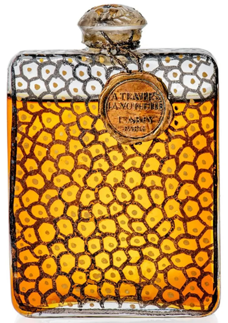 R. Lalique A Travers La Voilette Perfume Bottle