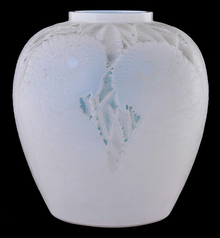 R. Lalique Alicante Vase