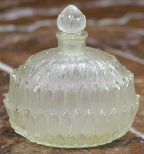 R. Lalique Amelie Perfume Bottle