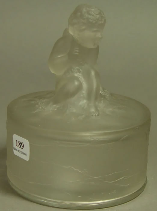 R. Lalique Amour Assis Box