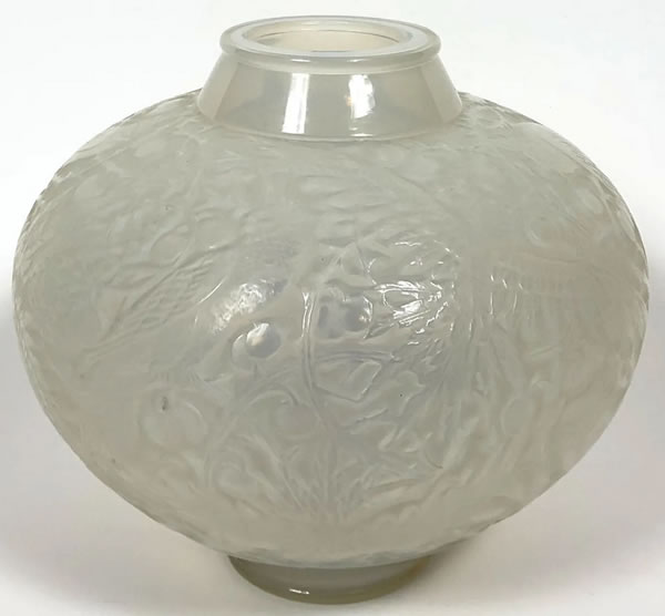 R. Lalique Aras Vase