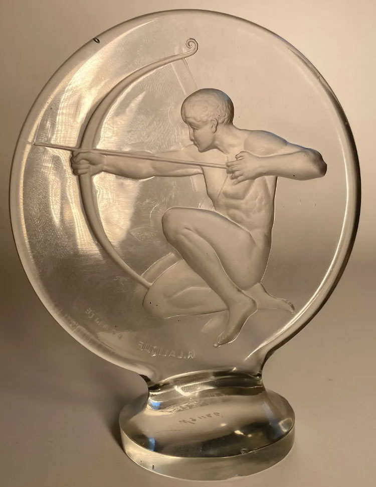 R. Lalique Archer Mascotte