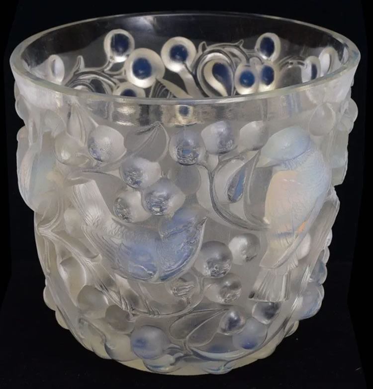 R. Lalique Avallon Vase