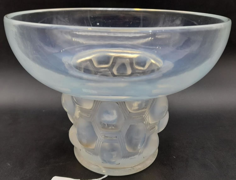 R. Lalique Beautreillis Vase