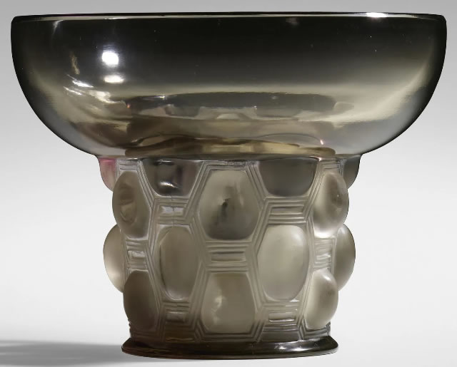 R. Lalique Beautreillis Vase