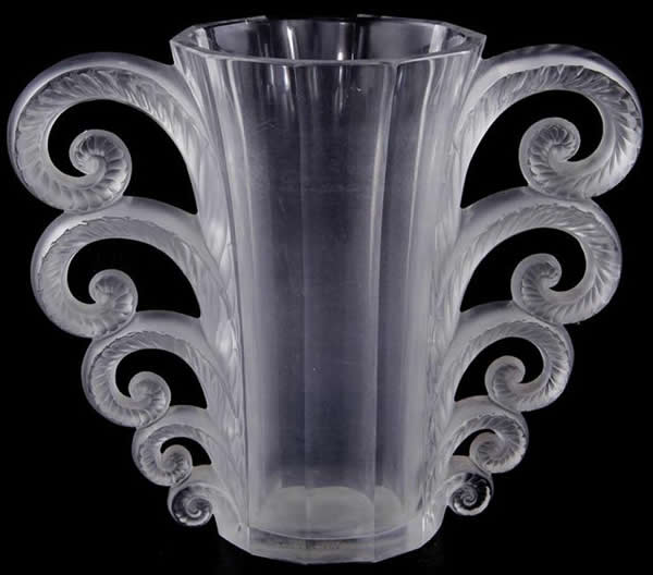 R. Lalique Beauvais Vase