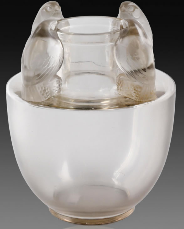 R. Lalique Bellecour Vase