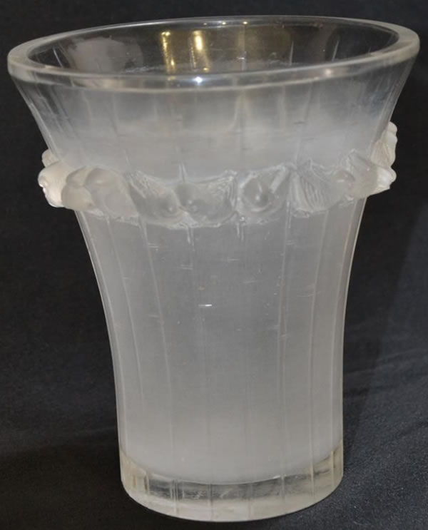 R. Lalique Boulouris Vase