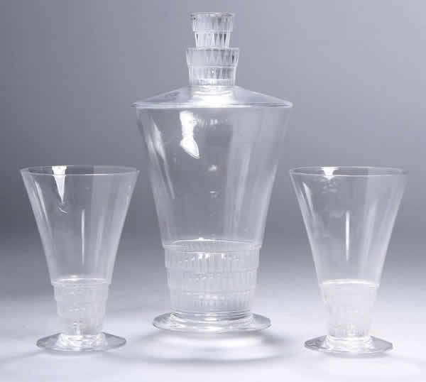R. Lalique Bourgueil Tableware