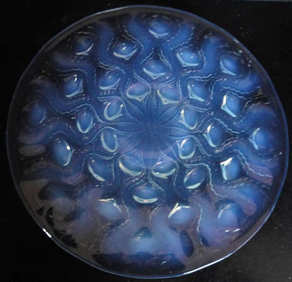 R. Lalique Bulbes Plate