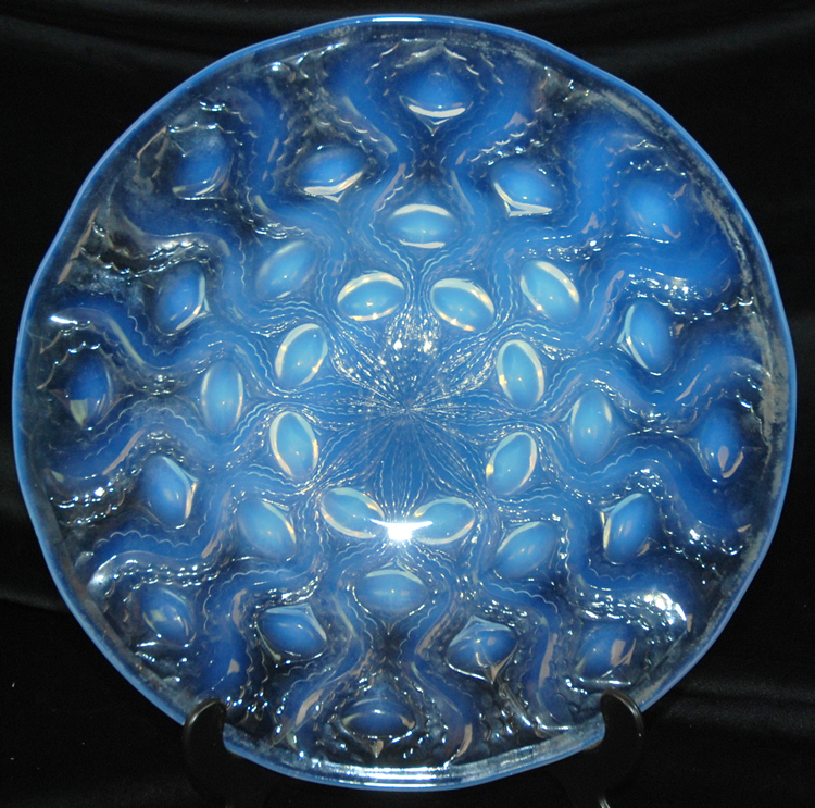 R. Lalique Bulbes Plate