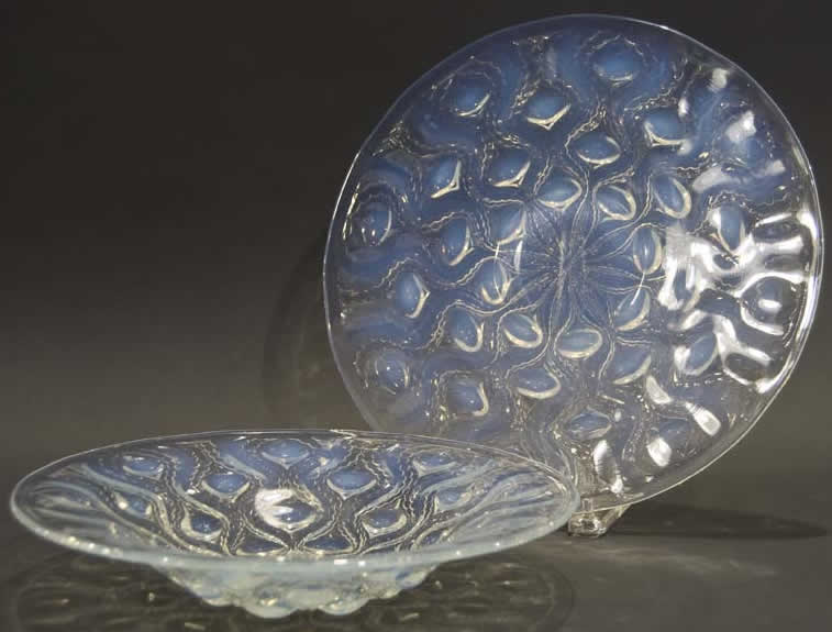R. Lalique Bulbes Tableware