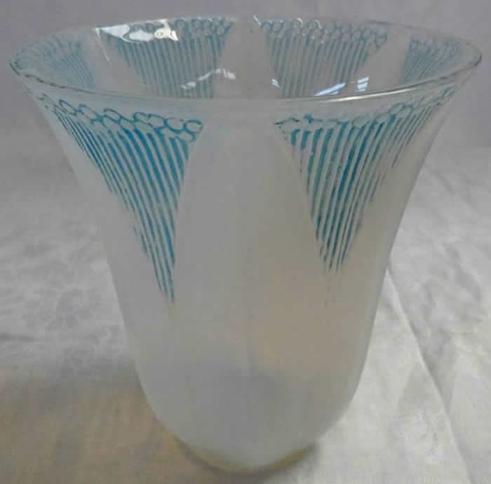 R. Lalique Campanule Vase
