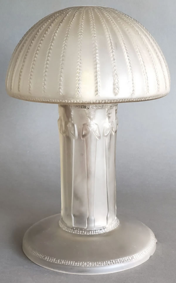 R. Lalique Cariatides Lamp