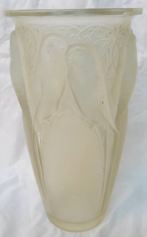 R. Lalique Ceylan Vase