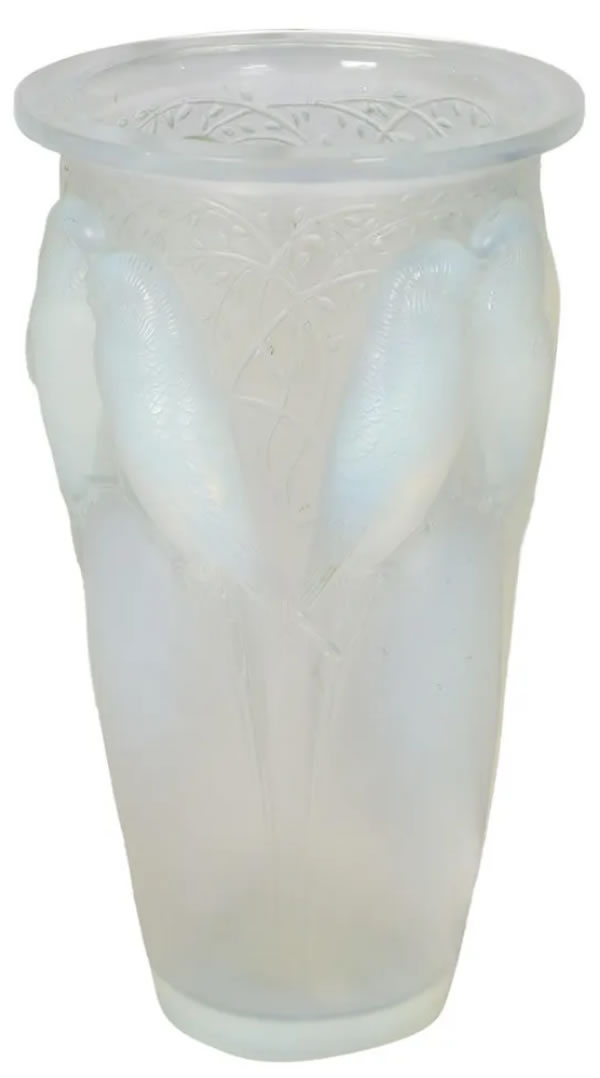 R. Lalique Ceylan Vase