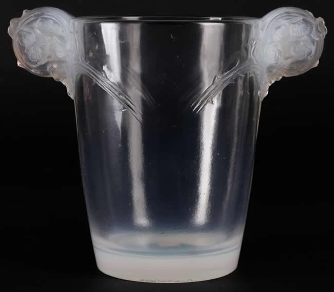 R. Lalique Chamarande Vase