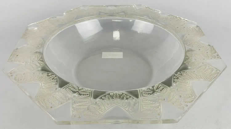 R. Lalique Chantilly Bowl