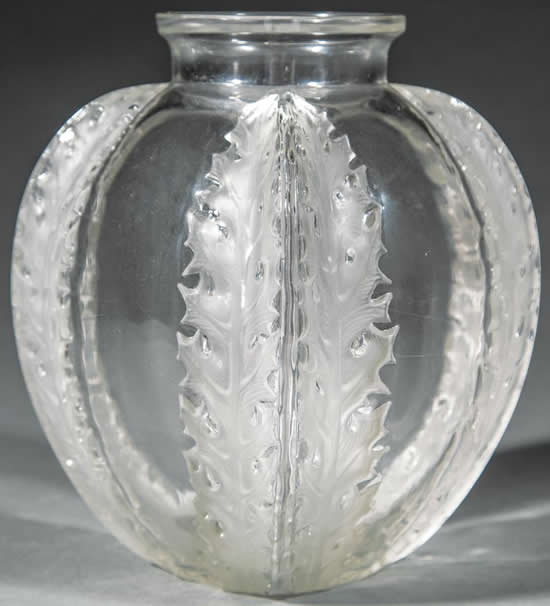 R. Lalique Chardons Vase