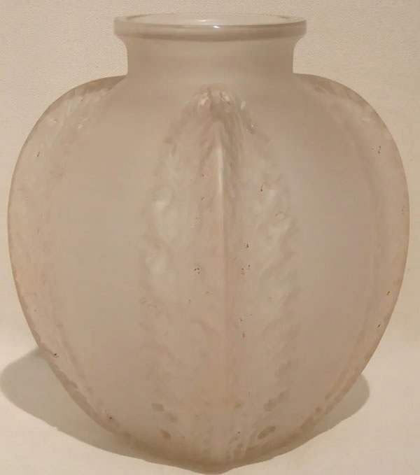 R. Lalique Chardons Vase