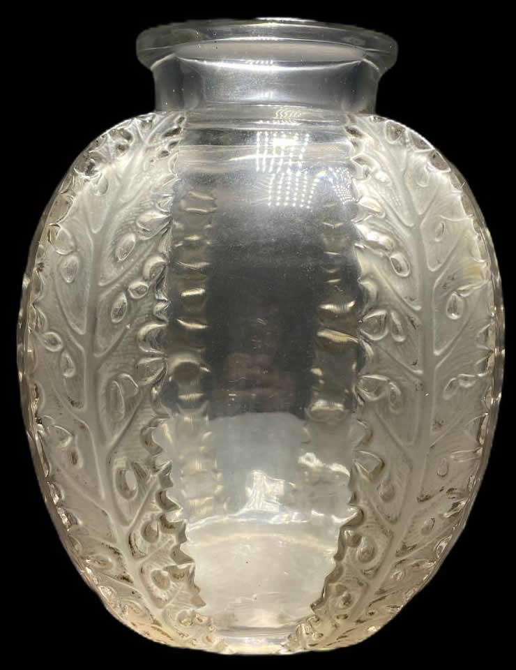 R. Lalique Chardons Vase