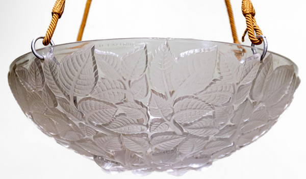 R. Lalique Charmes Chandelier