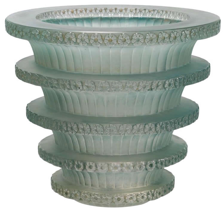 R. Lalique Chevreuse Vase
