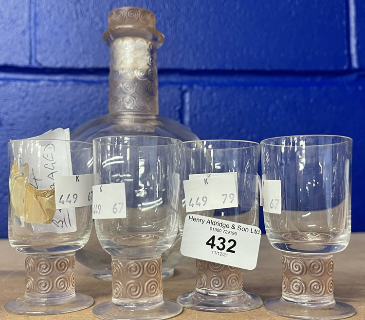 R. Lalique Chinon Tableware