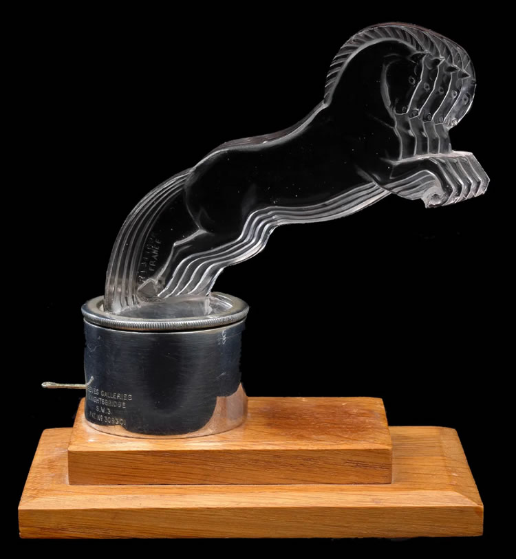 R. Lalique Cinq Chevaux Car Mascot