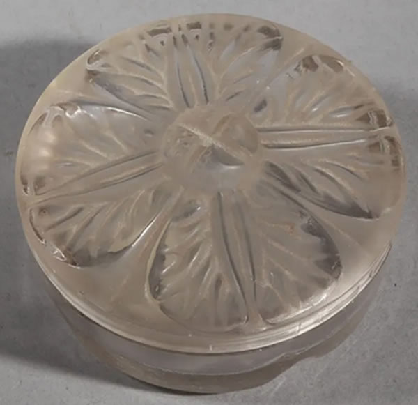 R. Lalique Clematite Box