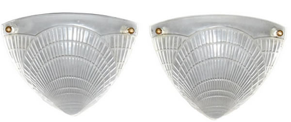 Rene Lalique Coquilles Corner Sconce 
