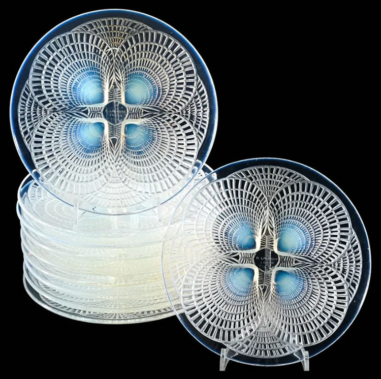 R. Lalique Coquilles Tableware