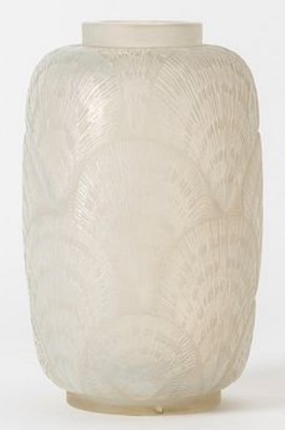 R. Lalique Coquilles Vase