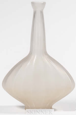 R. Lalique Cotes Plates Carafe