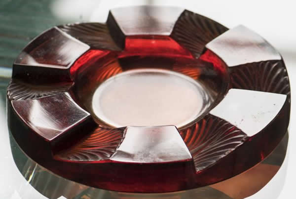 R. Lalique Cuba Ashtray