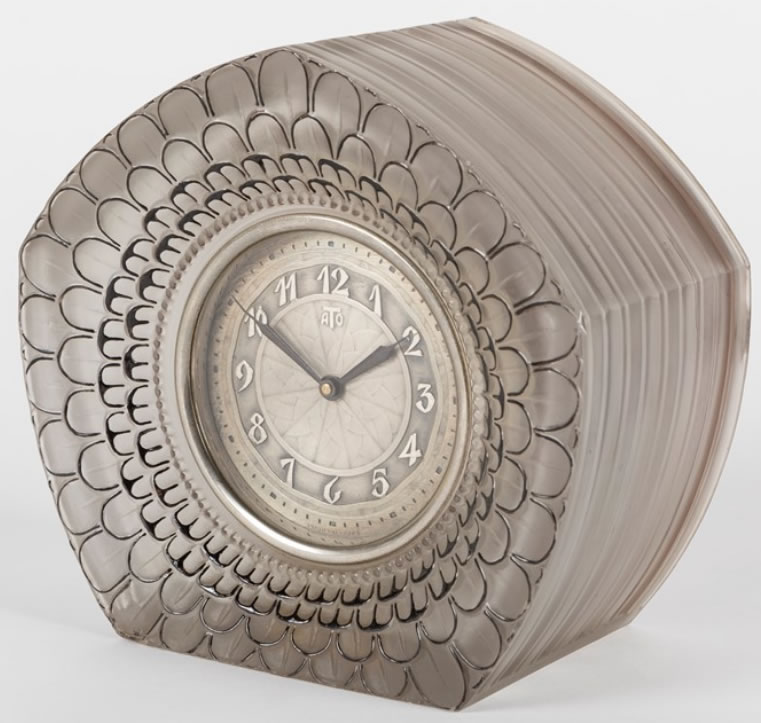 R. Lalique Dahlia Clock