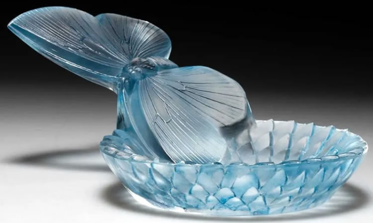 R. Lalique Dahlia et Papillon Ashtray