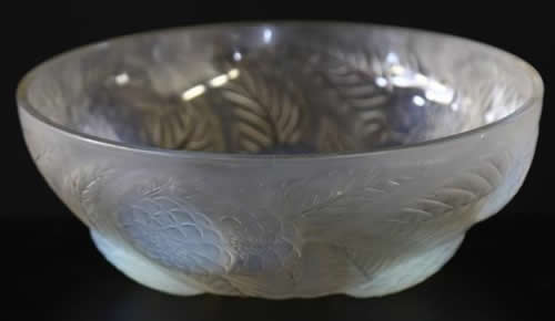 R. Lalique Dahlias Bowl