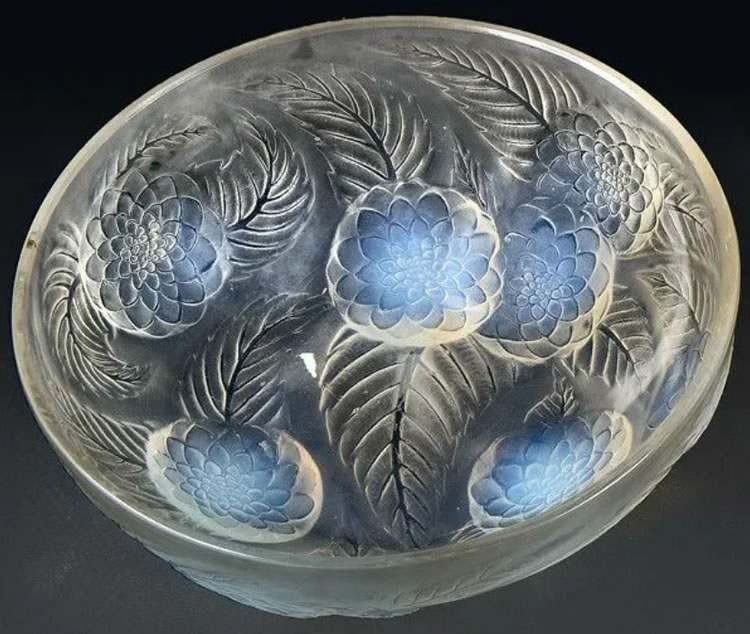 R. Lalique Dahlias Bowl