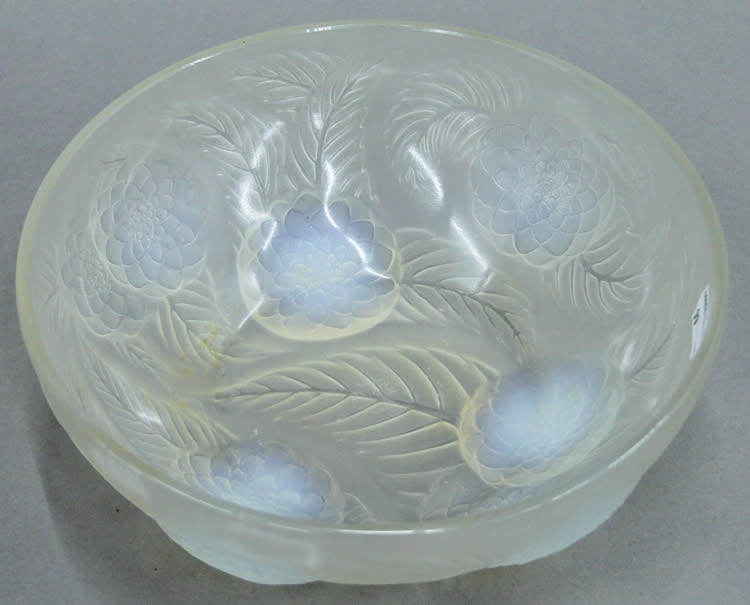 R. Lalique Dahlias Bowl