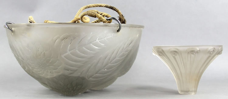 R. Lalique Dahlias Suspension
