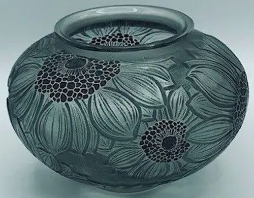 R. Lalique Dahlias Vase