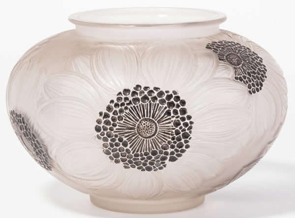 R. Lalique Dahlias Vase