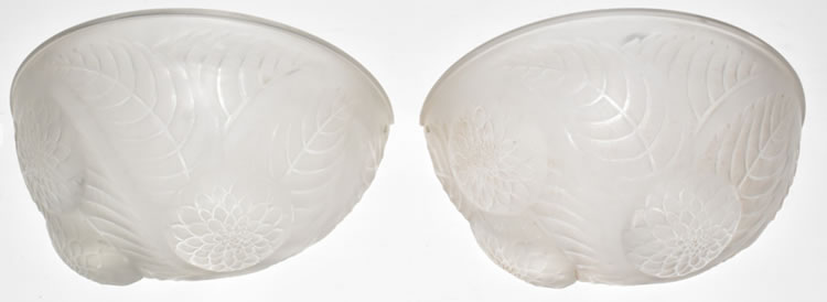 R. Lalique Dahlias Wall Lamp